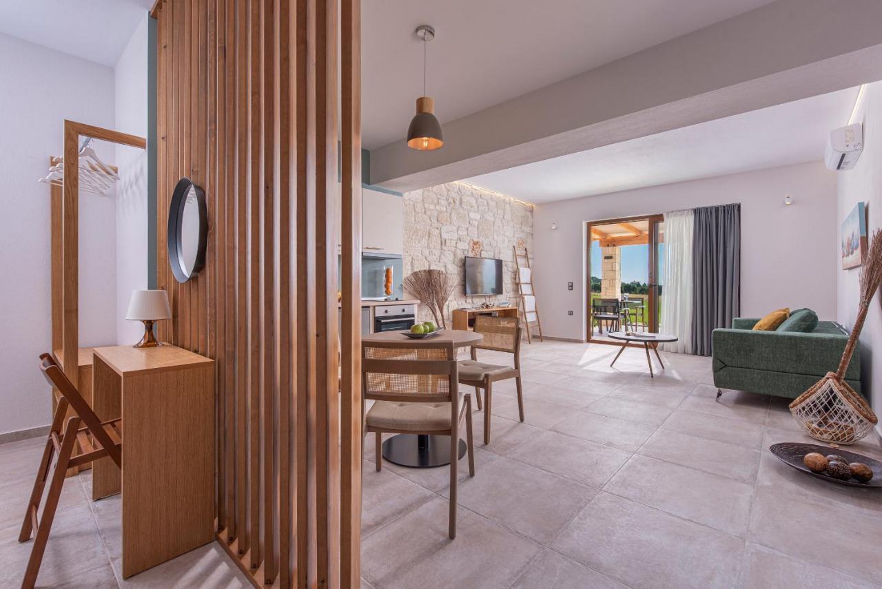 Mint Retreat Suites (Adults Only) Kalandra Bagian luar foto