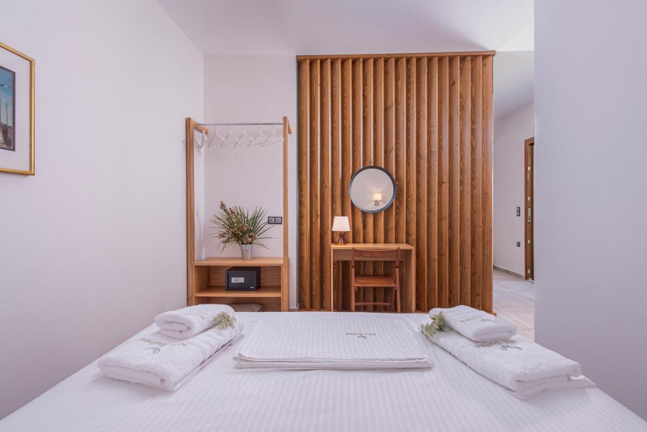 Mint Retreat Suites (Adults Only) Kalandra Bagian luar foto