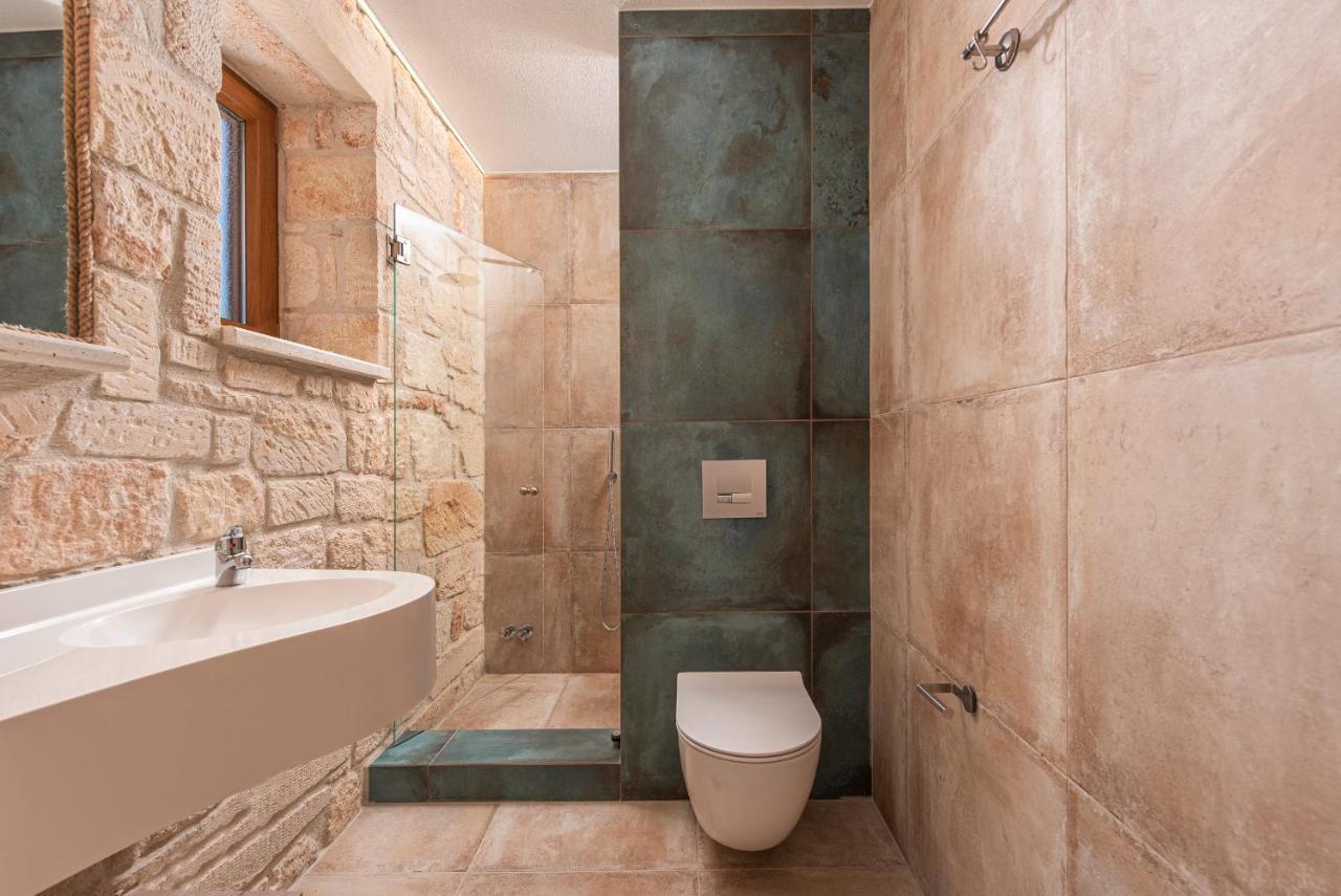 Mint Retreat Suites (Adults Only) Kalandra Bagian luar foto