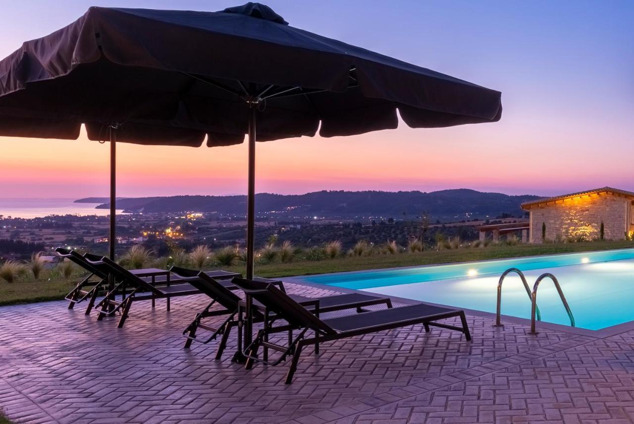 Mint Retreat Suites (Adults Only) Kalandra Bagian luar foto