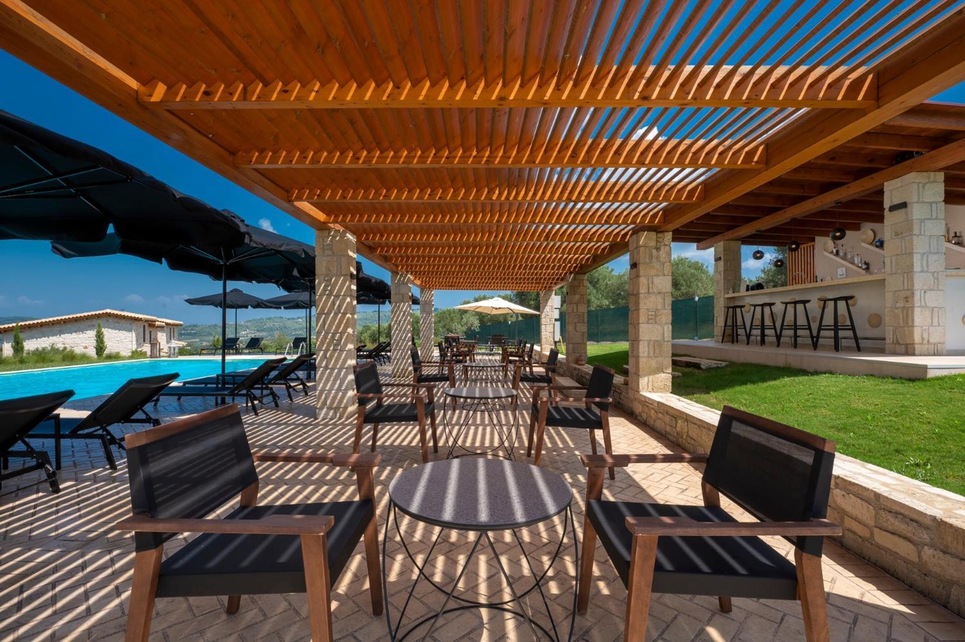 Mint Retreat Suites (Adults Only) Kalandra Bagian luar foto