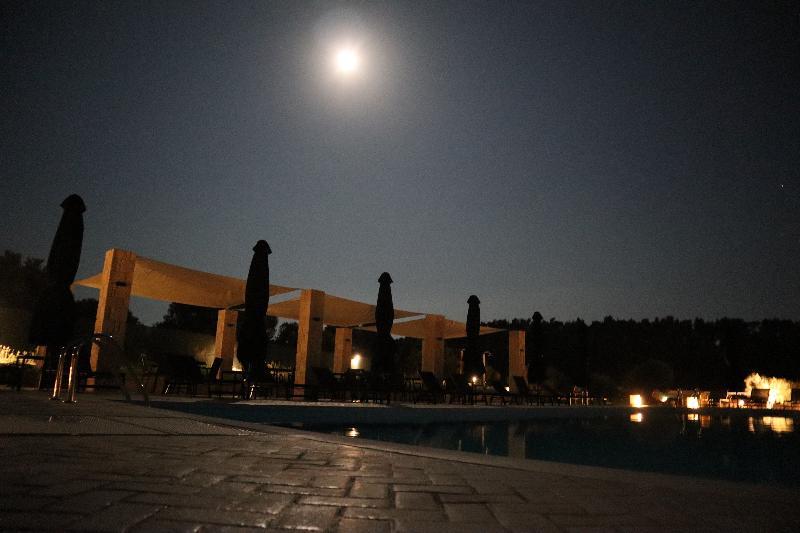 Mint Retreat Suites (Adults Only) Kalandra Bagian luar foto